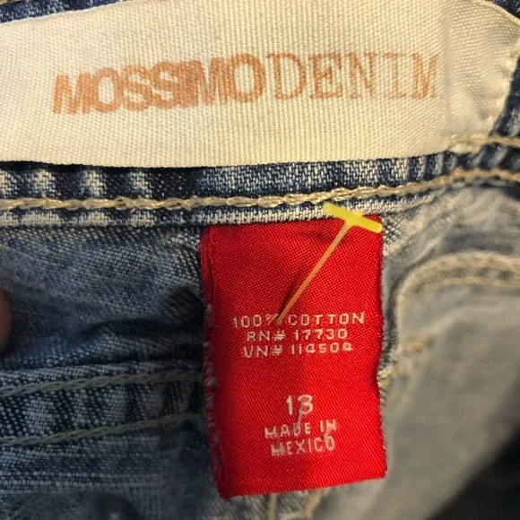 Blue flare Jeans with Distressed Details 13 - Picture 12 of 13